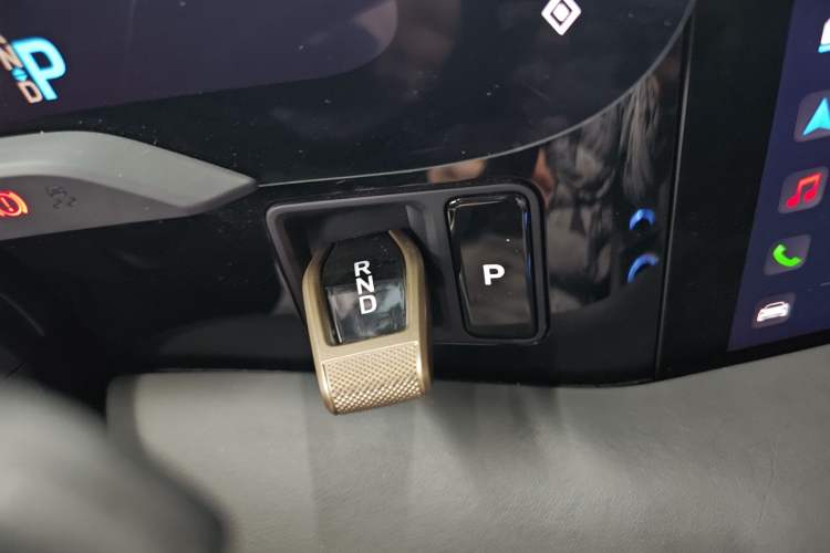 Used Porsche Taycan 2022-Year Updated Taycan