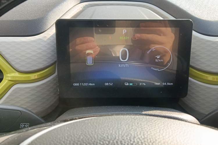 Used SOL E10X 2021 302 km Range Fashion Edition 30.2 kWh