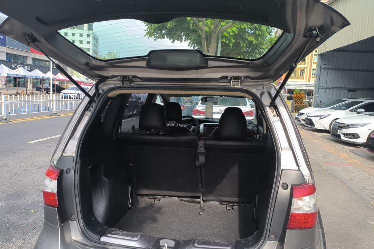 Used Nissan Livina 2013 Jinrui 1.6XL CVT Comfort Edition