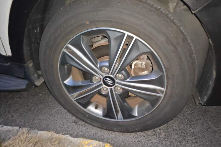 Used Hyundai ix25 2015 2.0L Automatic 4x4 Deluxe DLX