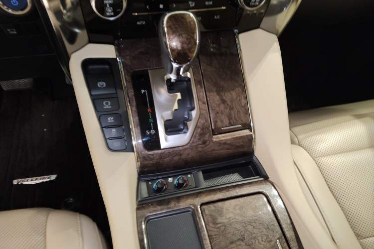 Used Toyota Vellfire 2021 Crown Dual-Engine 2.5L HV Supreme Edition