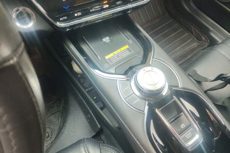 Used Everus VE-1 2022 TA Leading Edition