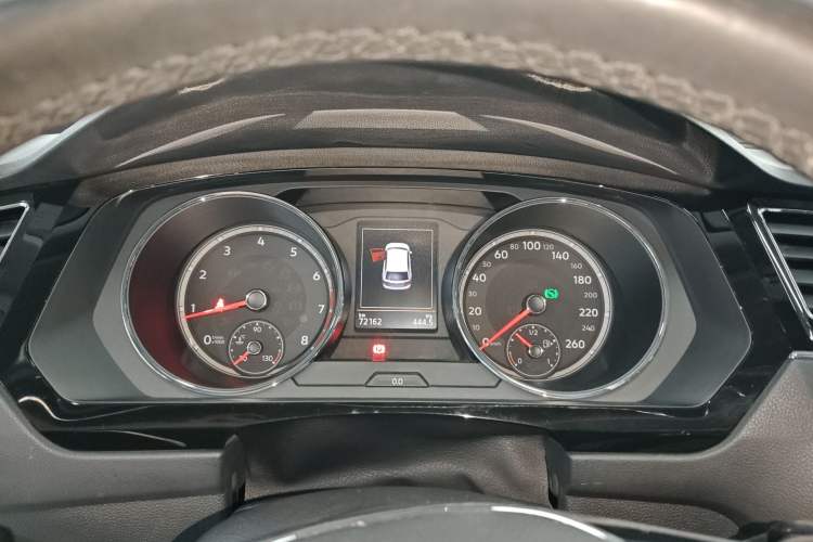 Used Volkswagen Tiguan L 2018 Revised Version 330TSI Automatic Two-Wheel Drive Comfort Edition
