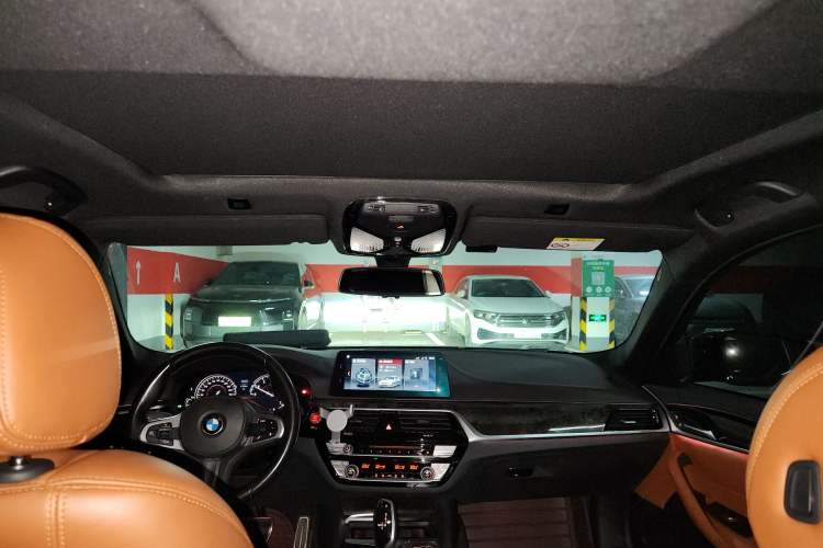 Used BMW 5 Series 2018 525Li M Sport Package