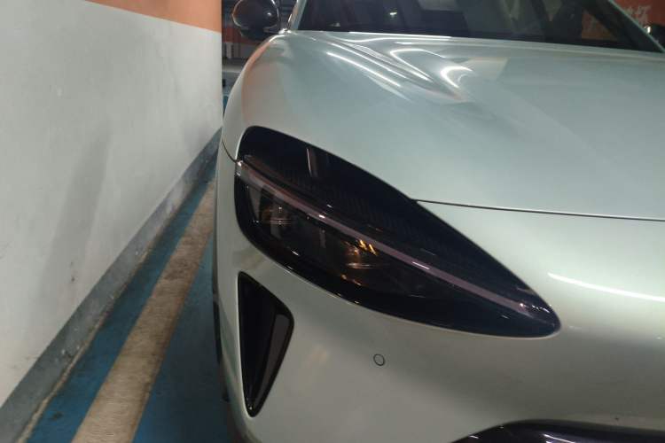 Used Xiaomi Auto YU7 2025 Ultra-Long Range High-Performance All-Wheel-Drive Max Edition
