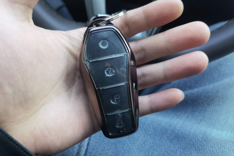 Used BYD Song PLUS New Energy 2025 DM-i 112KM Prestige Model Vehicle Key