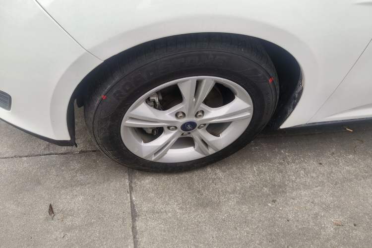 Used Ford Focus 2018 Sedan Classic 1.6L Manual Comfort Plus SmartDrive Edition Left Front Wheel Hub