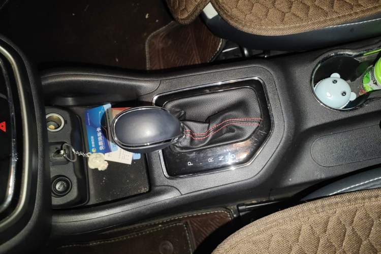 Used CHANGAN CS35 2017 1.6L Automatic Luxury Model Gear Lever