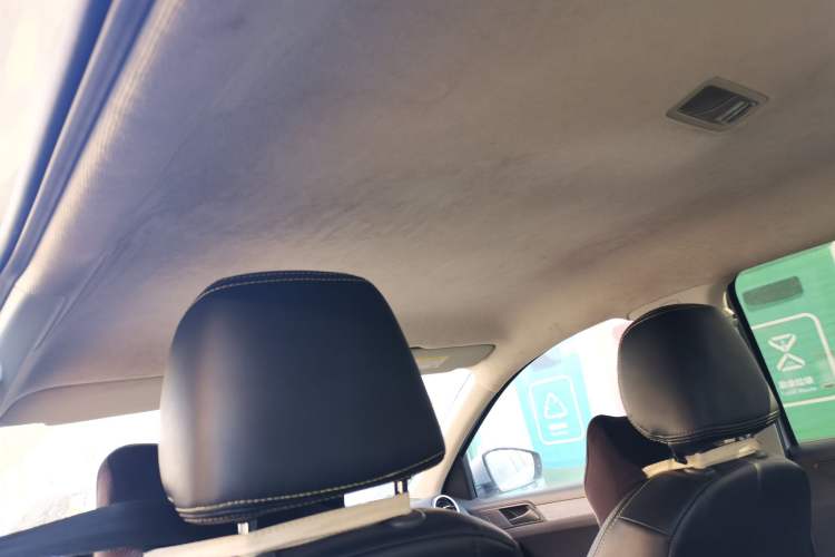 Used Volkswagen Jetta 2017 1.4L Manual Fashion Edition Headliner