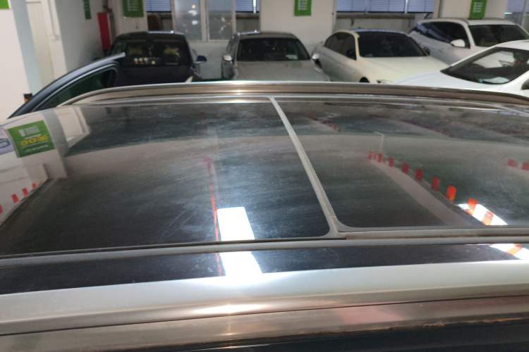 Used Buick Envision 2023 Encore S 552T Two-Wheel Drive Luxury Model
