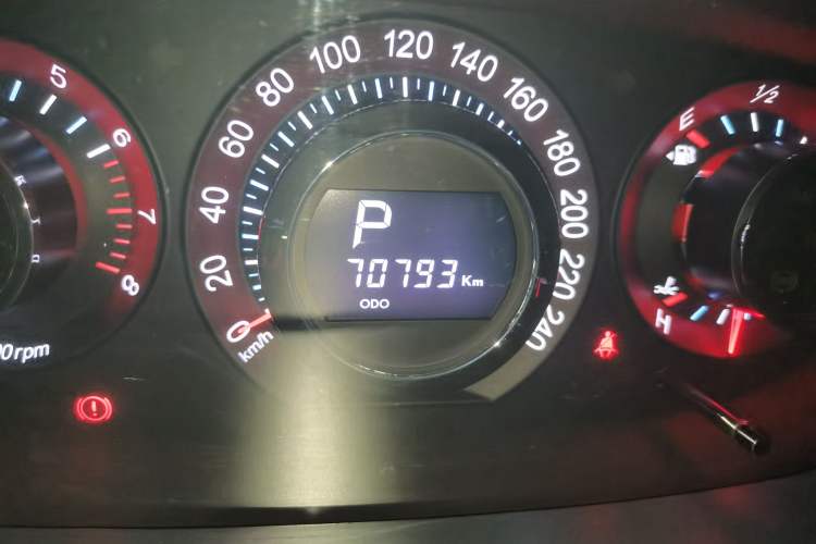 Used Luxgen Great 7 SUV 2013 Limited-Edition Sharp Model 2.2T Two-Wheel-Drive Smart Version
