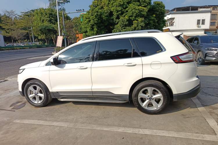 Used Ford Edge 2016 EcoBoost 245 Two-Wheel-Drive Titanium 5-Seater
