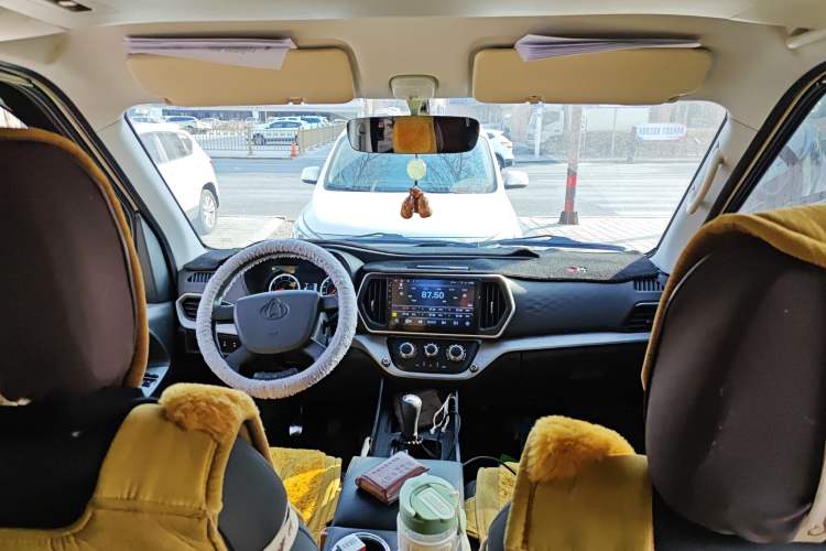 Used CHANGAN KAICHENG Ruixing M60 2023 1.5L GDI Comfort-Class Passenger Vehicle 6/7 Seats Headliner