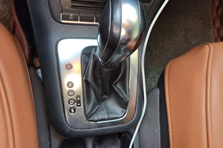 Used Volkswagen Tiguan 2012 1.8TSI Automatic Two-Wheel Drive Trend Edition Gear Lever