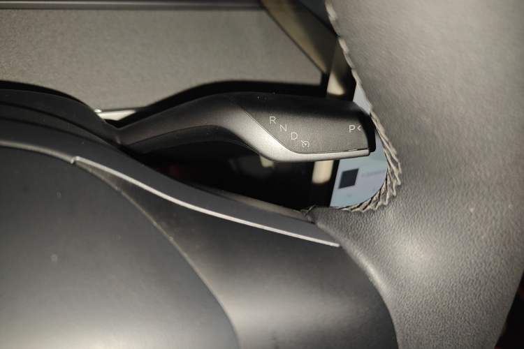 Used Tesla Model Y 2024 Rear-Wheel-Drive Version
