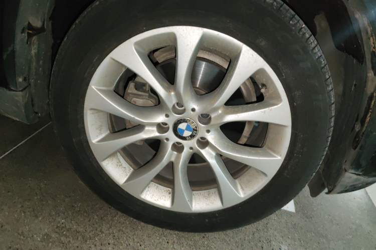 Used BMW X5 2015 xDrive28i

