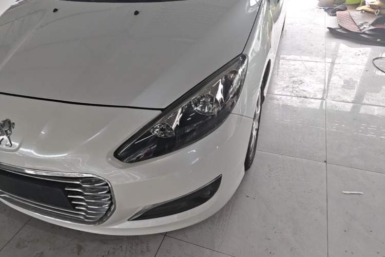 Used Peugeot 308 2014 Enjoy Edition Classic 1.6L Automatic Premium Model
