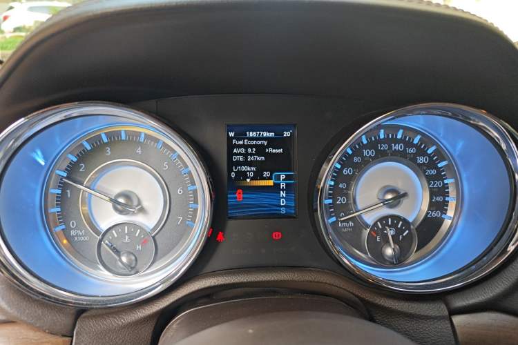 Used Chrysler 300C 2012 3.6L Luxury Edition