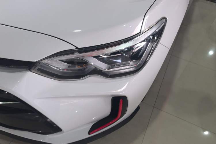 Used Chevrolet Orlando 2018 Redline 530T Automatic Zhaoxiang Edition (5+2 Seating) – China V Standard Left Front Headlight