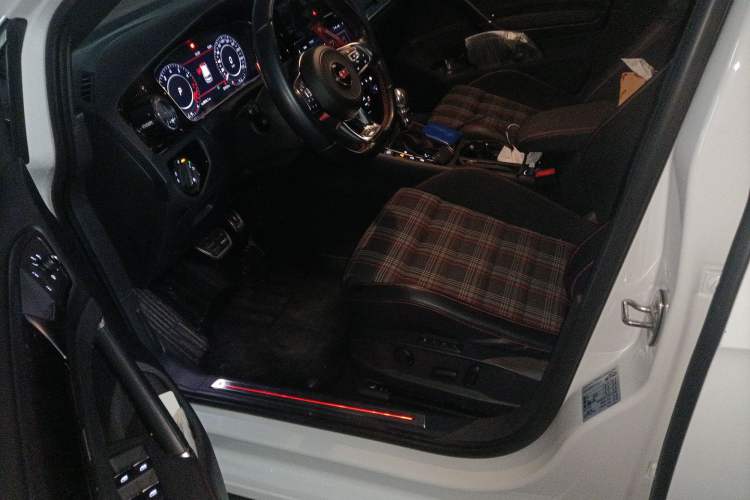 Used Volkswagen Golf 2018 2.0 TSI GTI
