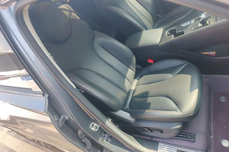 Used Roewe RX5 2023 1.5T Elite Edition