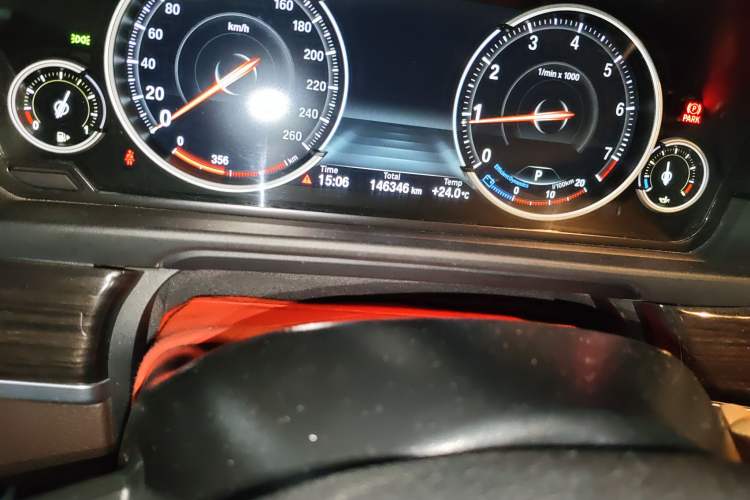 Used BMW 5 Series 2014 525Li Luxury Design Package
