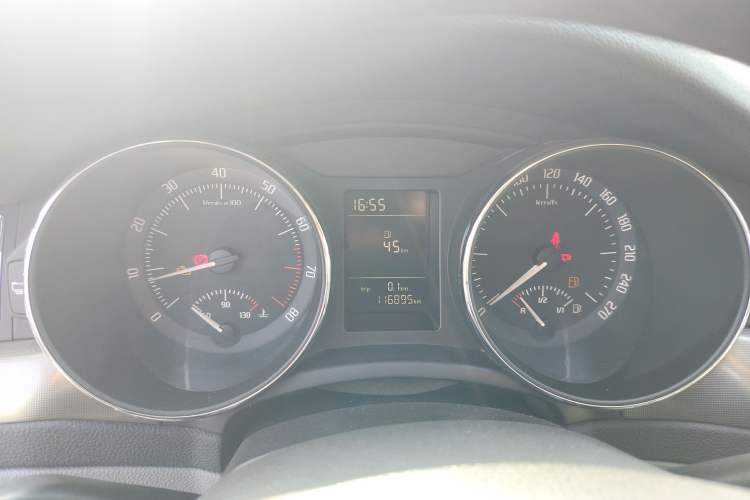 Used Skoda Superb 2013 1.4TSI Manual Shengshi Edition Instrument Cluster