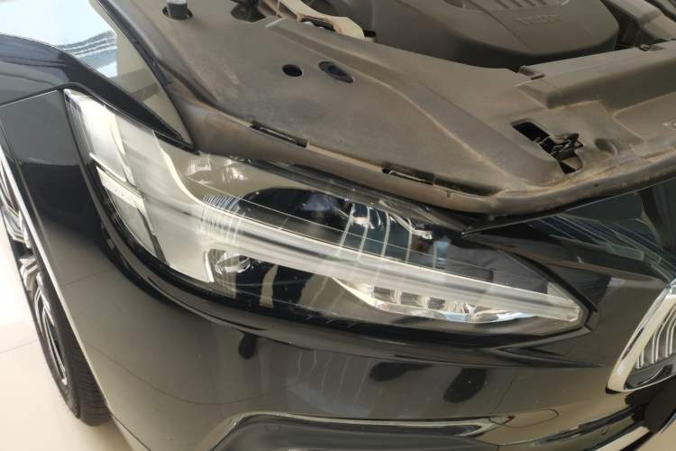 Used Volvo S90 2021 B5 Zhiyi Luxury Edition Right Front Headlight