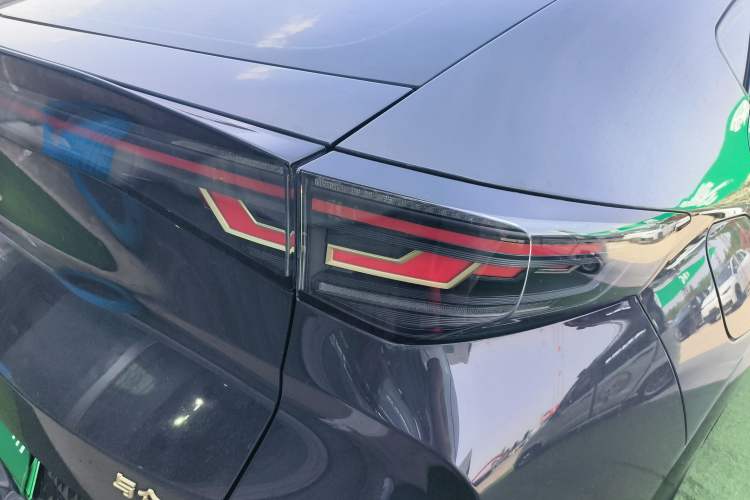 Used Volkswagen ID.UNYX 2024 Pro Long-Range Version