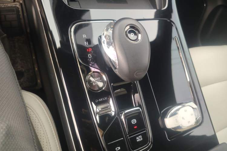 Used GAC Trumpchi M8 2023 Zongshi Series Dual-Motor YuZun Edition Gear Lever