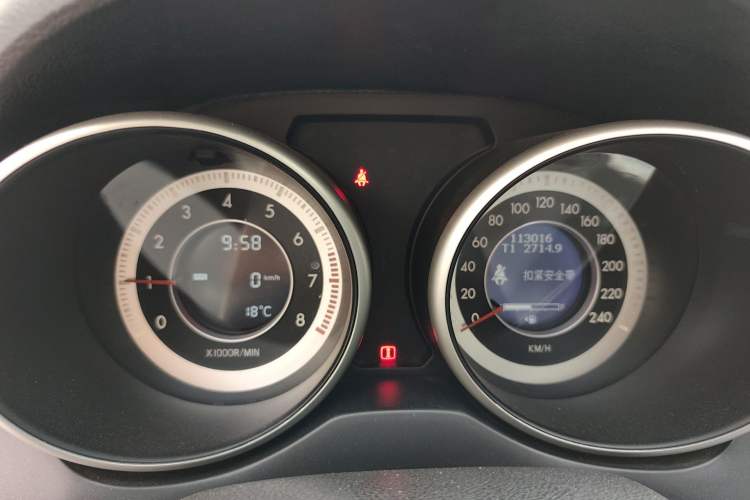 Used Bestune X80 2016 2.0L manual Comfort trim level
