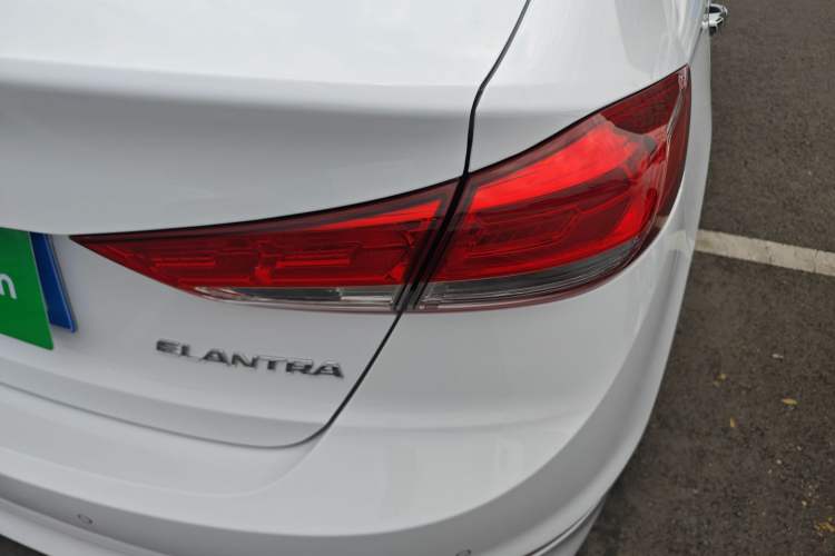Used Hyundai Elantra (6th Generation / Lingdong) 2019 1.5L CVT ZhiXuan – Elite Version Right Rear Taillight