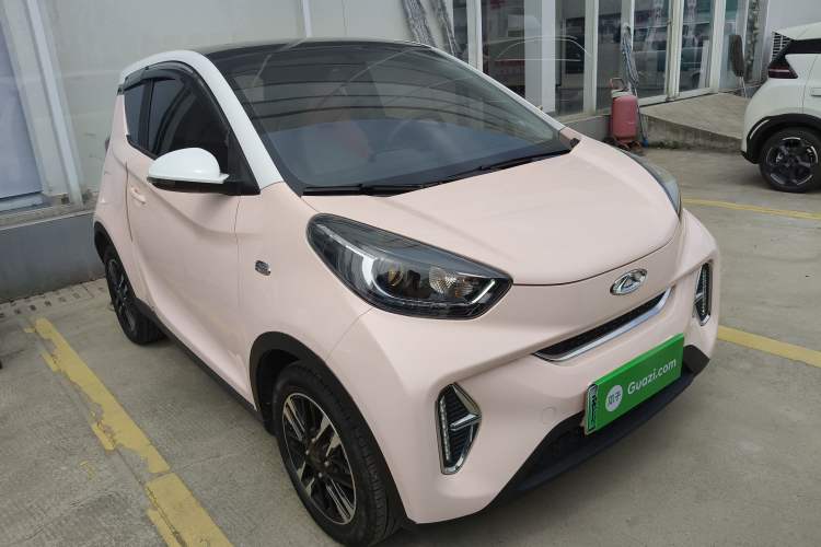 Used Chery QQ Little Ant 2022 Revised Version Sweet Pink Edition Half-Sugar Version Lithium Iron Phosphate 30.7 kWh 30 kW 301 km