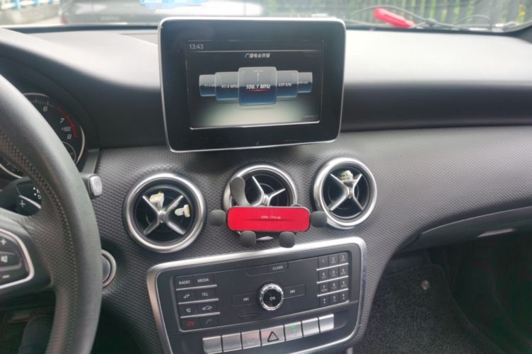 Used Mercedes-Benz A-Class 2016 A 180 Audio And AC Panel