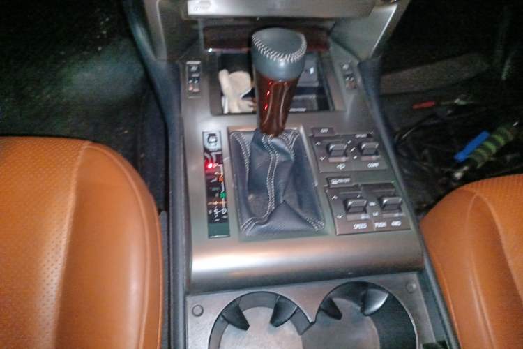Used Lexus GX 2014 400 Prestige Edition Gear Lever
