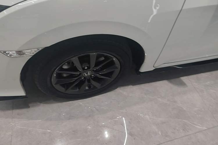 Used Honda Civic 2021 HATCHBACK 220TURBO CVT New Trendsetter