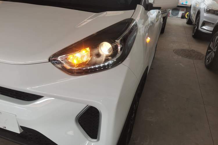 Used Chery QQ Little Ant 2019 4-Seater Smart Edition 35 kWh Left Front Headlight