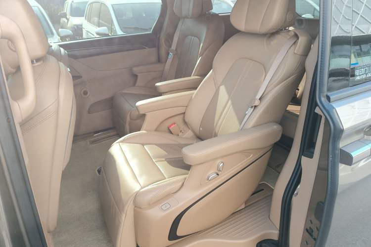 Used Buick GL8 2020 ES Land Cruiser 653T Luxury Model
