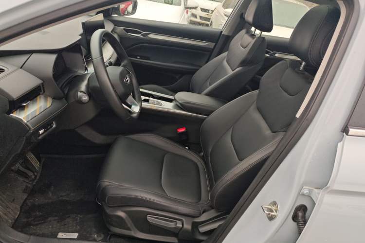 Used Geely Auto Emgrand L HiP 2022 1.5TD-DHT Pro 100KM Super Clean