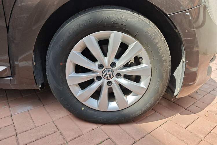 Used Volkswagen Beetle 2014 1.2TSI Fashion Edition Right Front Wheel Hub