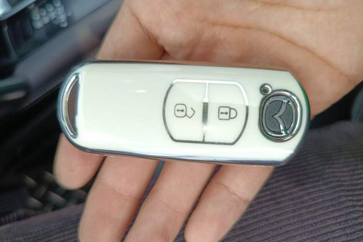 Used Mazda CX-4 2018 2.0L Automatic Two-Wheel Drive Blue Sky Luxury Edition
