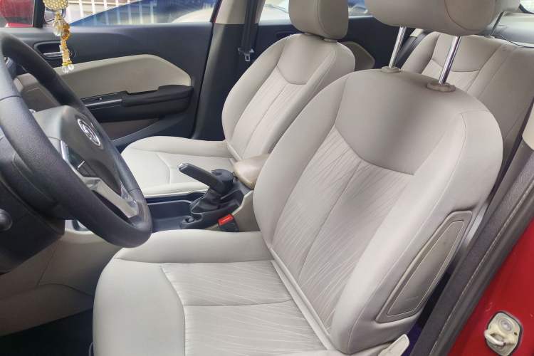 Used Dongfeng Aeolus L60 2015 1.6L Manual New Enjoyment Model
