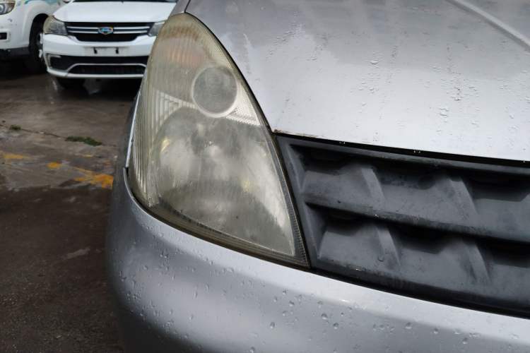 Used Nissan Livina 2007 1.6L Manual All-Around Version Right Front Headlight