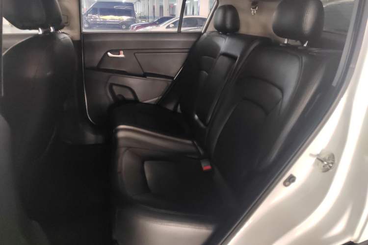 Used Kia Sportage R 2016 2.0L Manual Two-Wheel Drive GL Trim
