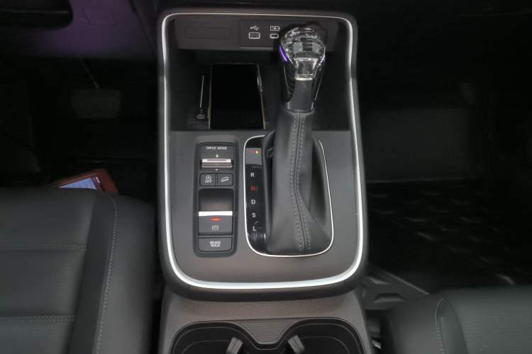 Used Honda CR-V 2023 240TURBO Two-Wheel Drive Deluxe Edition 7 Seats