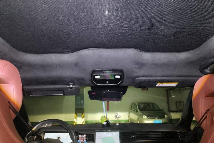 Used Nio EC6 2020 605 km Sport Edition Headliner