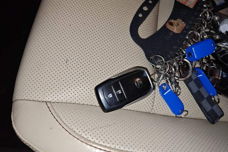 Used Toyota Highlander 2015 2.0T Four-Wheel Drive Luxury Edition 7-Seater
