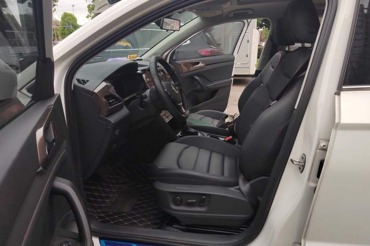 Used Volkswagen Tharu 2022 330TSI Four-Wheel Drive Luxury Edition