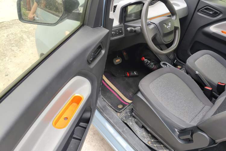 Used Wuling Hongguang MINIEV 2021 Macaron Premium Model – Lithium Iron Phosphate