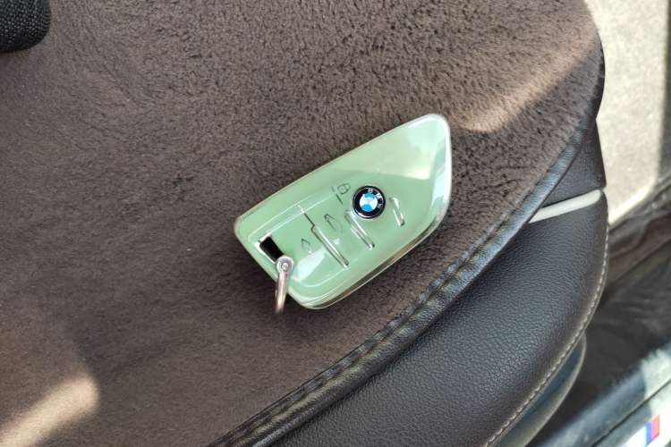 Used BMW 5 Series 2021 Facelifted 530Li Leading Edition M Sport Package Vehicle Key